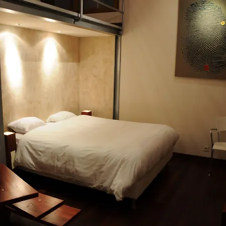 Logis Les Pages Hotell Lunéville