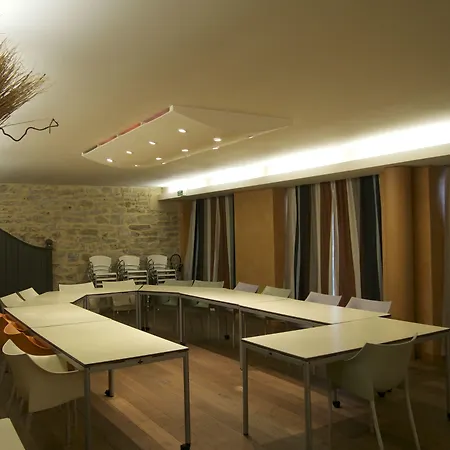 Hotel Logis Les Pages 3*