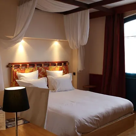 Logis Les Pages 3* Lunéville