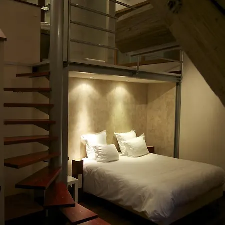 Logis Les Pages Hotell 3*