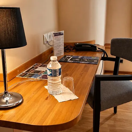 Logis Les Pages Hotel Luneville