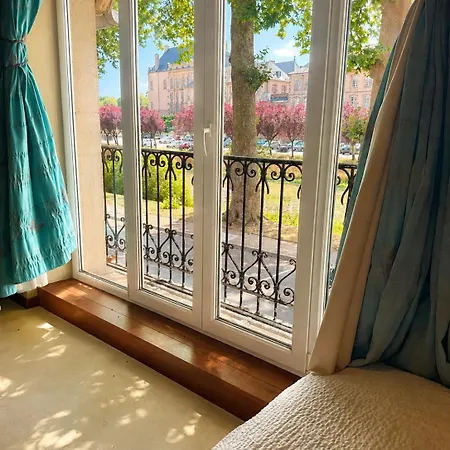 Hotel Logis Les Pages