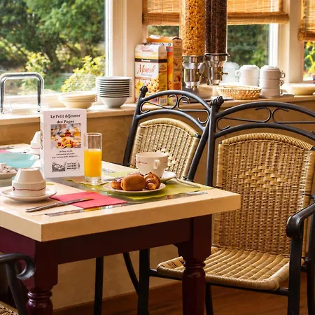 Logis Les Pages Hotel Lunéville