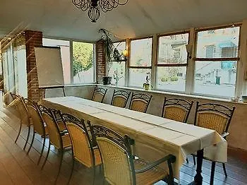 فندق Logis Les Pages Lunéville