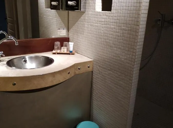 Logis Les Pages 3* Люневиль