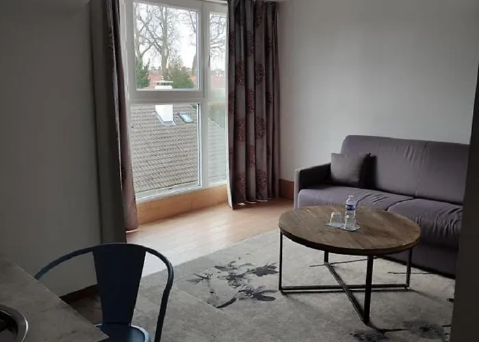 Отель Logis Les Pages Люневиль